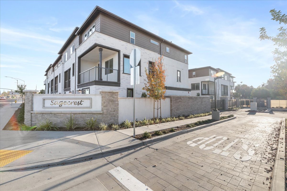 A building with a sign on it.